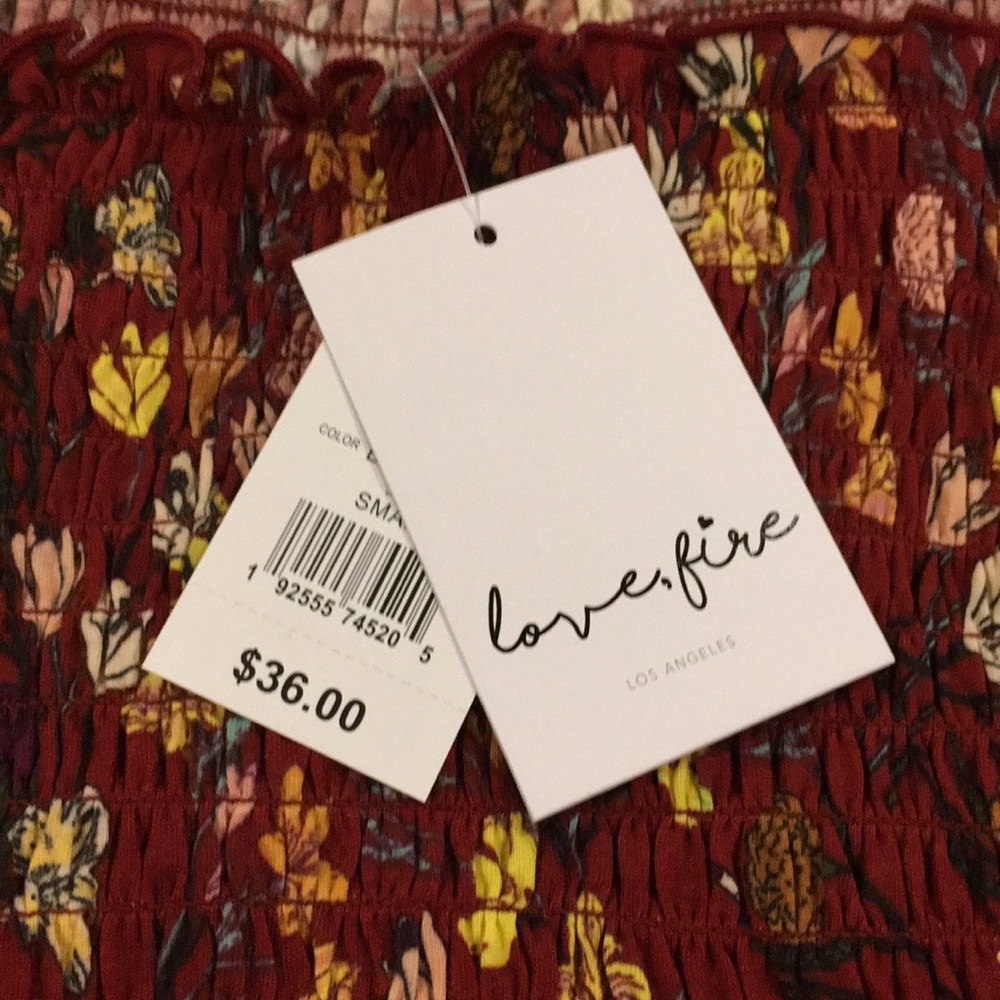 Burgundy Floral Crop Top - Picture 6 of 6